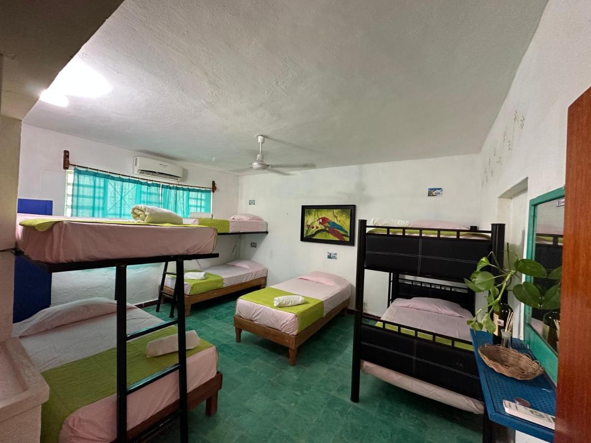 Hostel 35 Valladolid  Eksteriør bilde